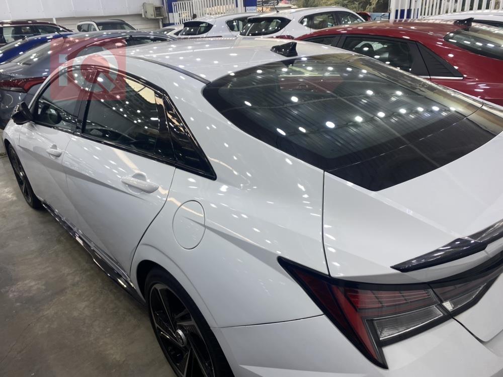 هیوندای ئەلەنترا